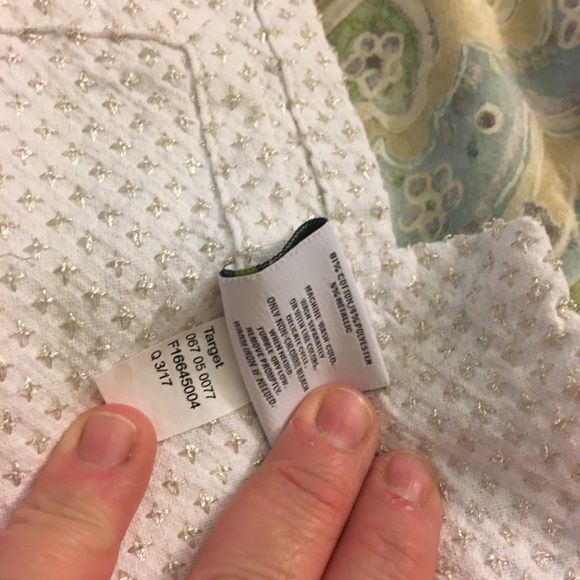 VGUC silver/white cloth table covering 74.5”x57” - Picture 5 of 5